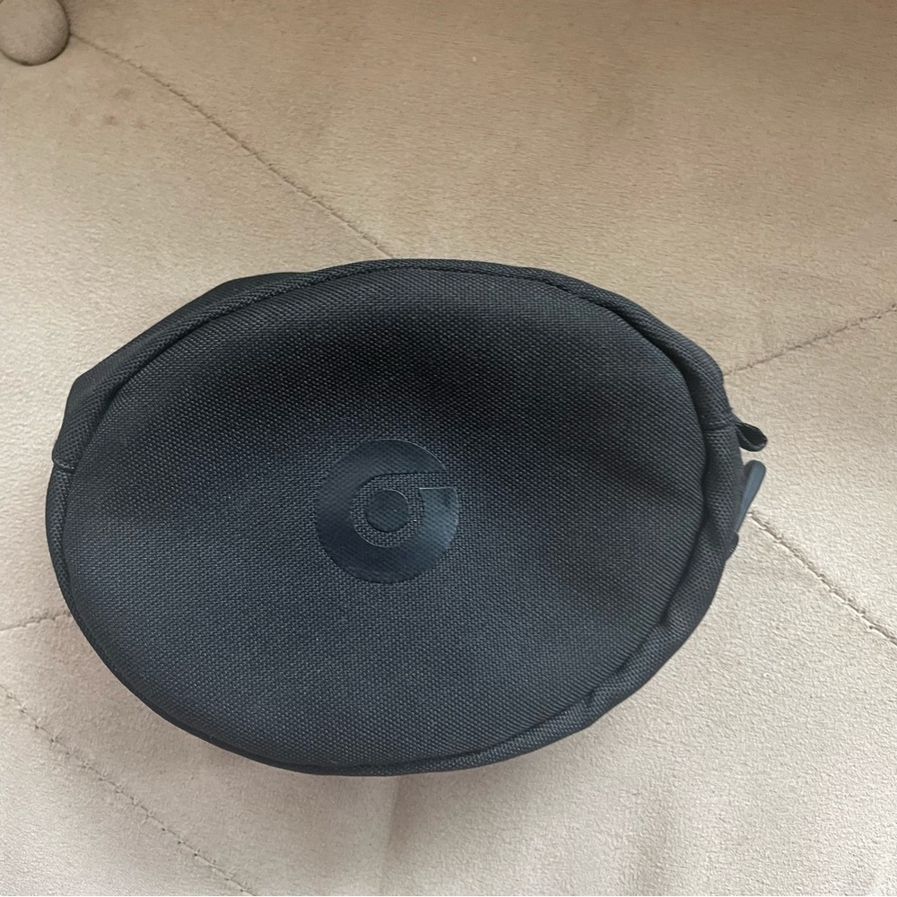 Beats by Dr Dre Black Logo Case